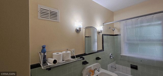 2016 - 2018 25th Avenue N, Minneapolis, MN 55411