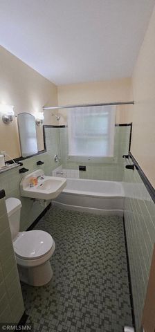 2016 - 2018 25th Avenue N, Minneapolis, MN 55411