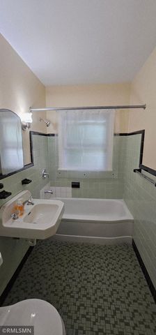 2016 - 2018 25th Avenue N, Minneapolis, MN 55411