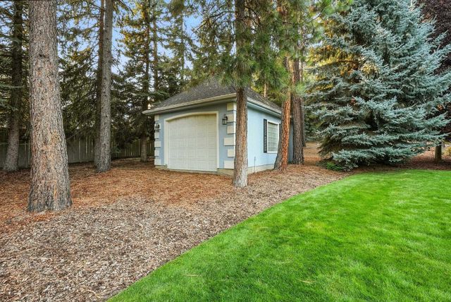 1505 E Legacy Ln, Spokane, WA 99208