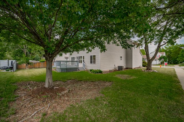 2631 Flagstone Circle, Naperville, IL 60564