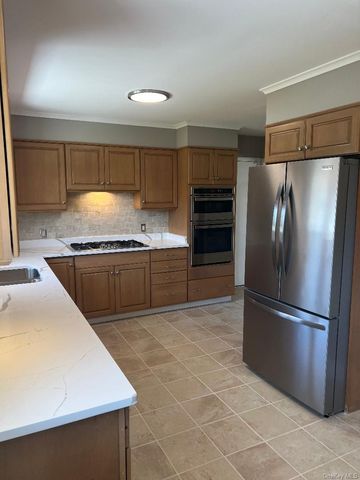 55 Eisenhower Drive, Middletown, NY 10940