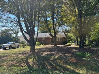 5780 Marty Lane, Clemmons, NC 27012