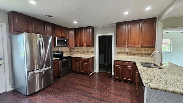 314 WOODLAND DRIVE, Eustis, FL 32726