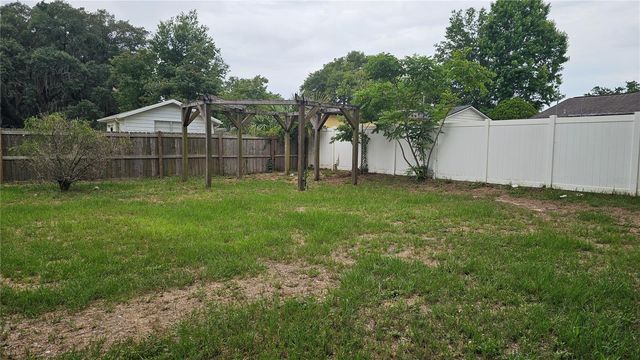 314 WOODLAND DRIVE, Eustis, FL 32726