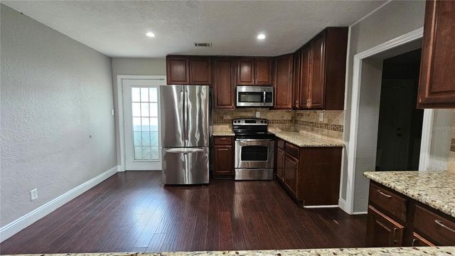 314 WOODLAND DRIVE, Eustis, FL 32726