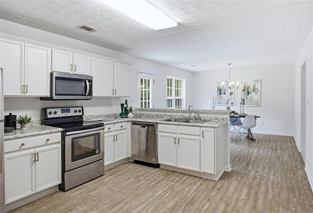 255 Hunters Trace, Covington, GA 30014