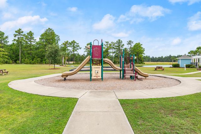 4228 Falls Oaks St., Myrtle Beach, SC 29579