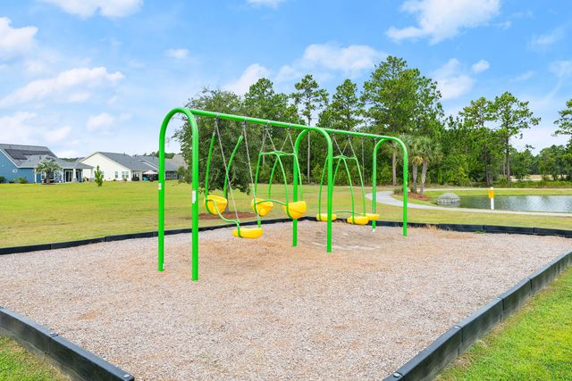 4228 Falls Oaks St., Myrtle Beach, SC 29579