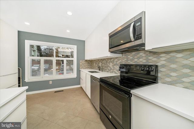 18511 EAGLES ROOST DR, Germantown, MD 20874
