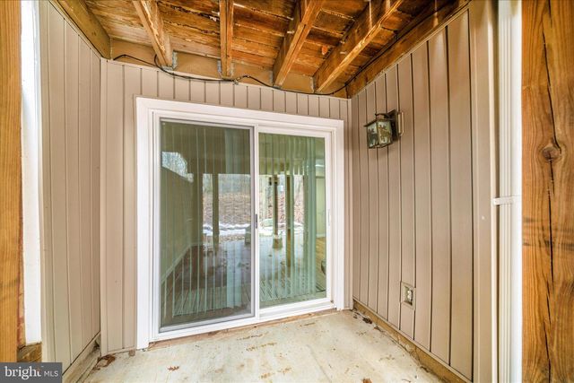 18511 EAGLES ROOST DR, Germantown, MD 20874