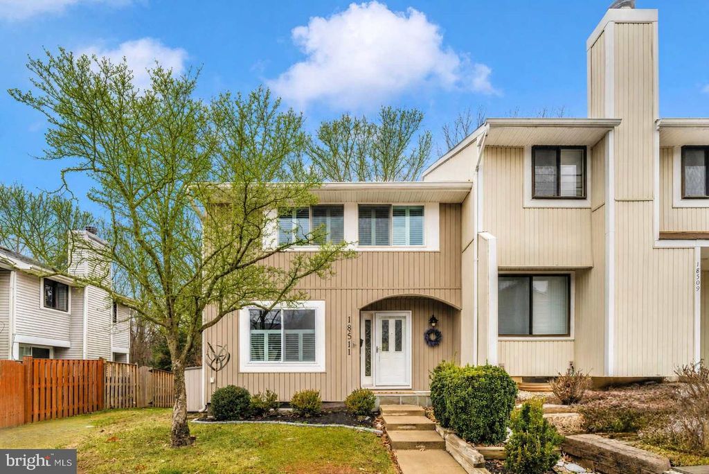 18511 EAGLES ROOST DR, Germantown, MD 20874