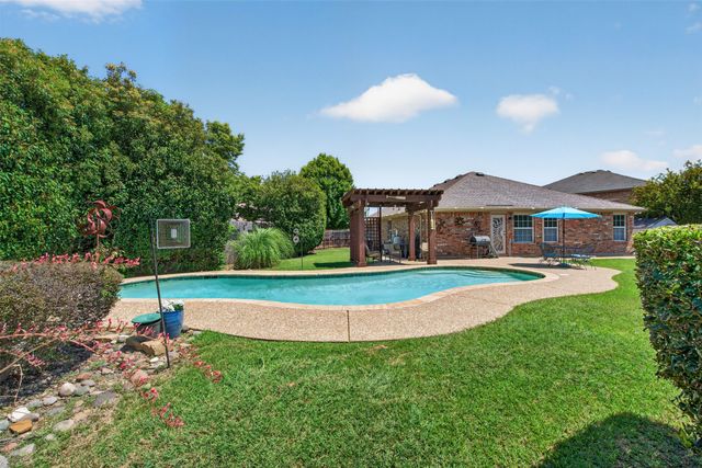 2151 Van Zandt Drive, Grand Prairie, TX 75052