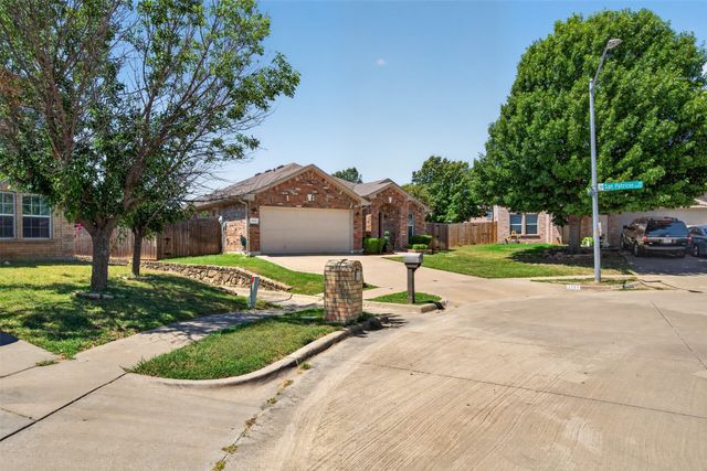 2151 Van Zandt Drive, Grand Prairie, TX 75052