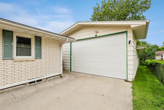 510 SE Sharon Drive, Ankeny, IA 50021