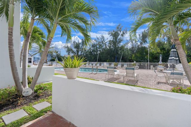2860 NE 14th Street Causeway 104D, Pompano Beach, FL 33062
