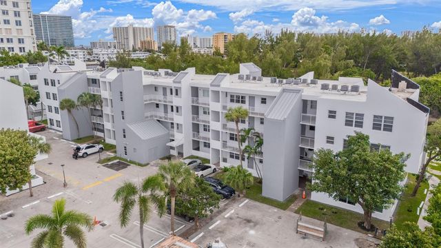 2860 NE 14th Street Causeway 104D, Pompano Beach, FL 33062