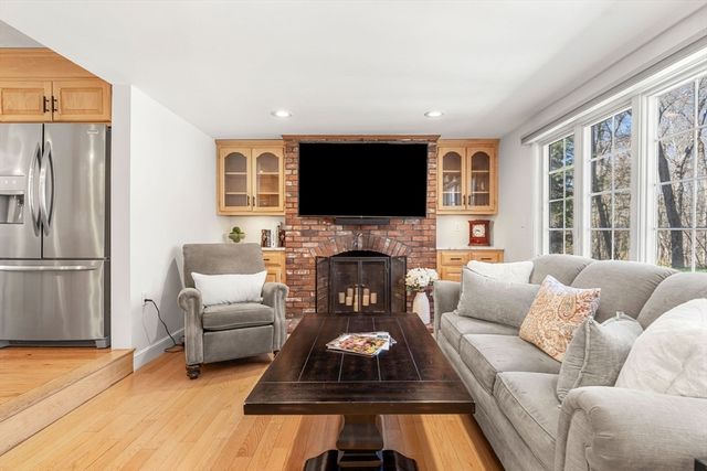 5 Aspen Circle, Andover, MA 01810