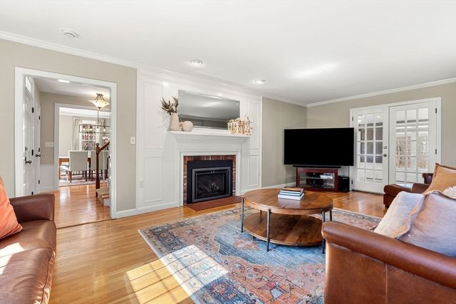 5 Aspen Circle, Andover, MA 01810