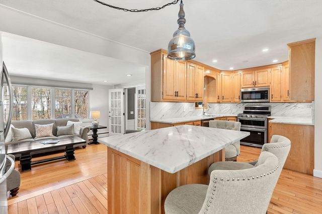 5 Aspen Circle, Andover, MA 01810