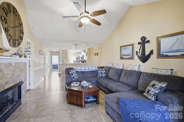 17515 Tuscany Lane, Cornelius, NC 28031