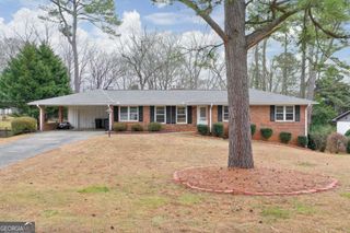 1055 Tuxedo Drive, Roswell, GA 30075