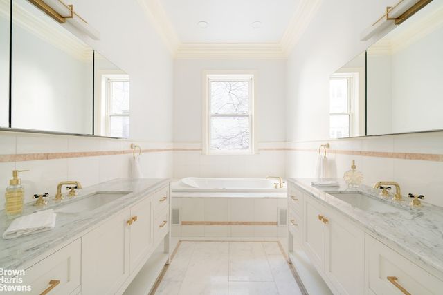 263 W 93RD Street, New York City, NY 10025