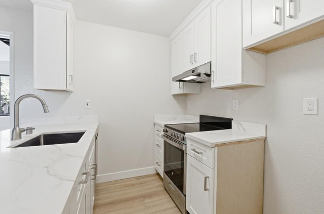 306 Stonegate Circle 306, San Jose, CA 95110