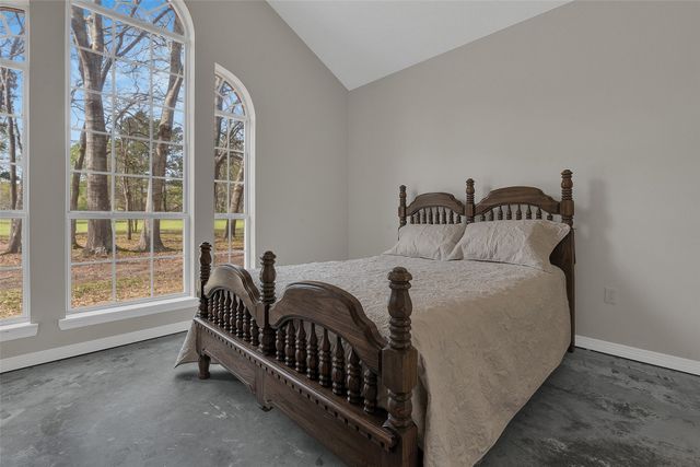 13882 Meadow Lane, Flint, TX 75762