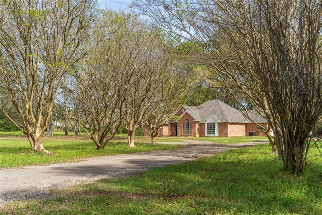 13882 Meadow Lane, Flint, TX 75762