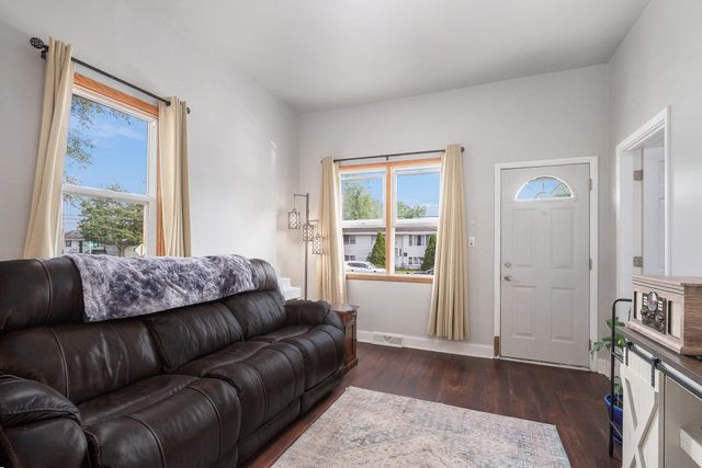 439 Vine Street, Hammond, IN 46324