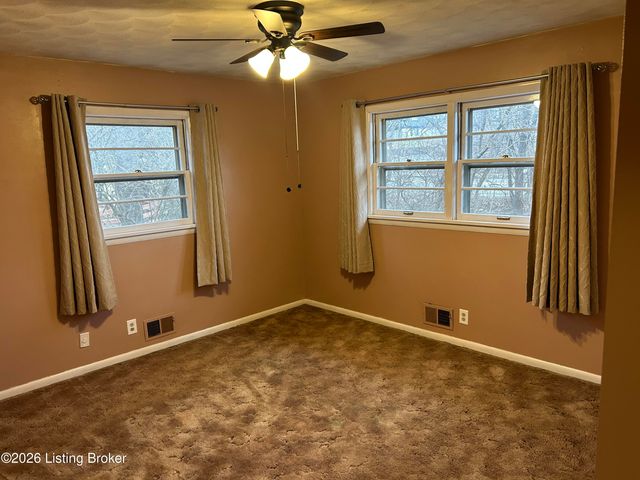 4203 Breckenridge Ln, Louisville, KY 40218
