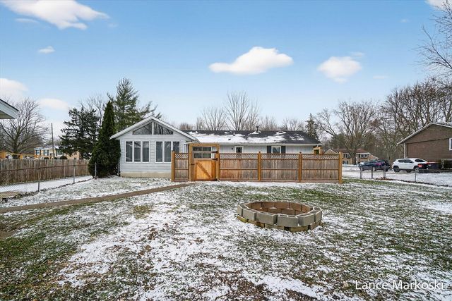 4162 Radstock Drive, Dorr, MI 49323