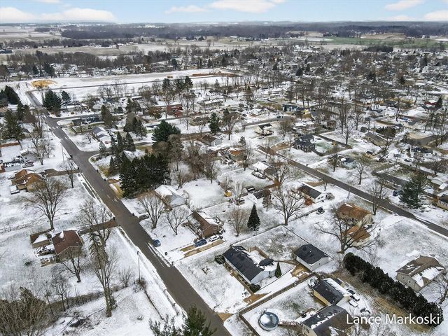 4162 Radstock Drive, Dorr, MI 49323