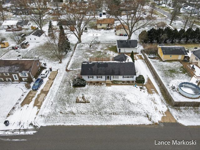 4162 Radstock Drive, Dorr, MI 49323