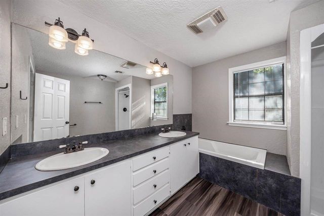1707 NW Oak Ave, Lawton, OK 73507
