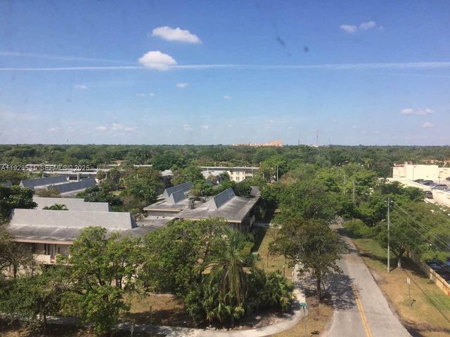 9001 SW 77th Ave C709, Miami, FL 33156