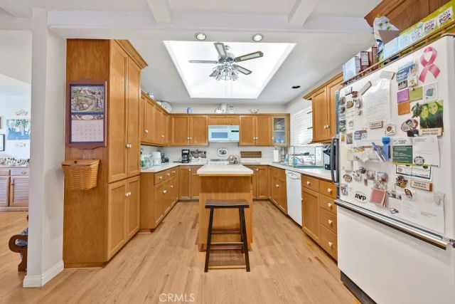 1144 El Camino Dr, Costa Mesa, CA 92626