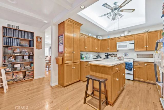 1144 El Camino Dr, Costa Mesa, CA 92626
