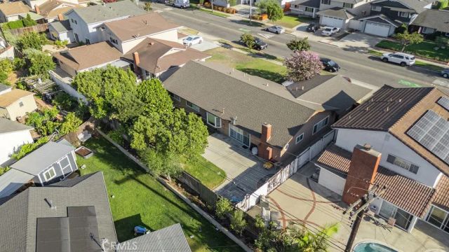 1144 El Camino Dr, Costa Mesa, CA 92626