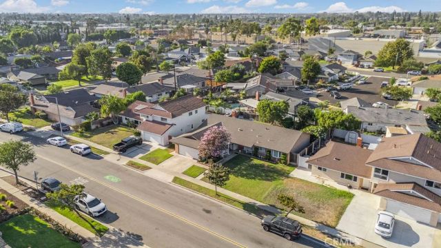 1144 El Camino Dr, Costa Mesa, CA 92626