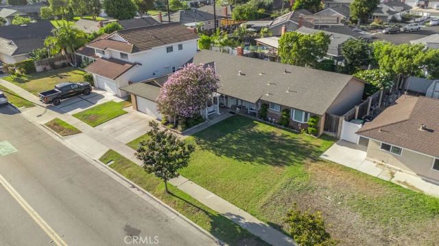 1144 El Camino Dr, Costa Mesa, CA 92626