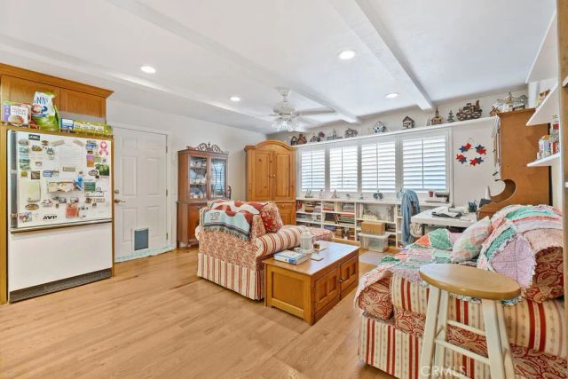 1144 El Camino Dr, Costa Mesa, CA 92626