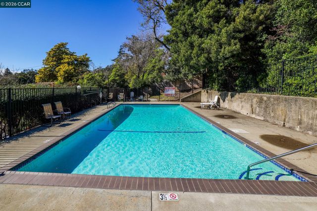 557 Chabre Ct, El Sobrante, CA 94803