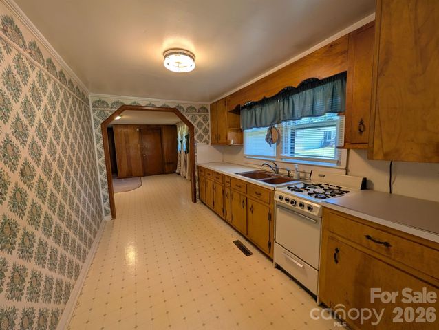 4053 Roddey Road, Catawba, SC 29704