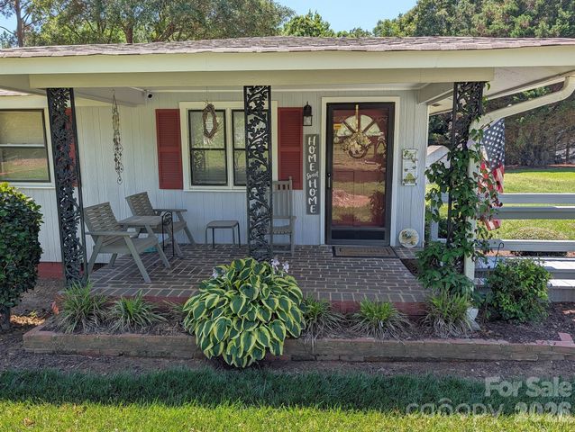 4053 Roddey Road, Catawba, SC 29704