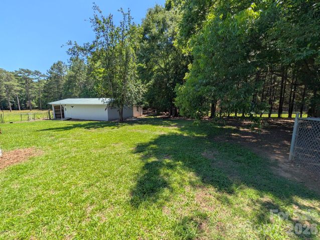 4053 Roddey Road, Catawba, SC 29704