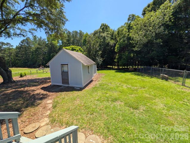4053 Roddey Road, Catawba, SC 29704