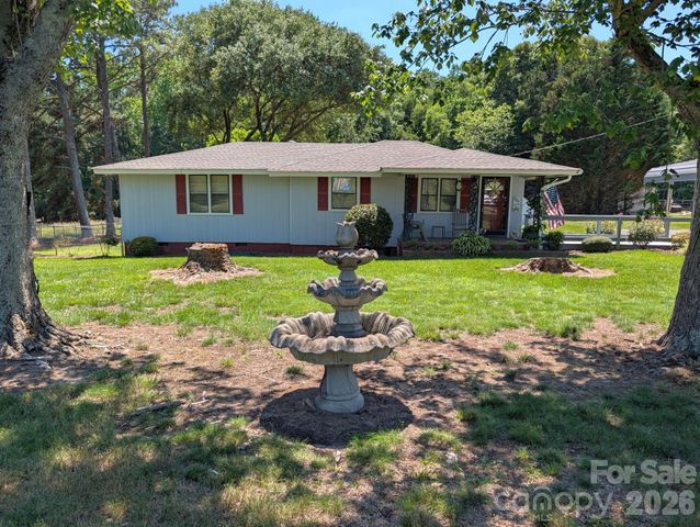 4053 Roddey Road, Catawba, SC 29704