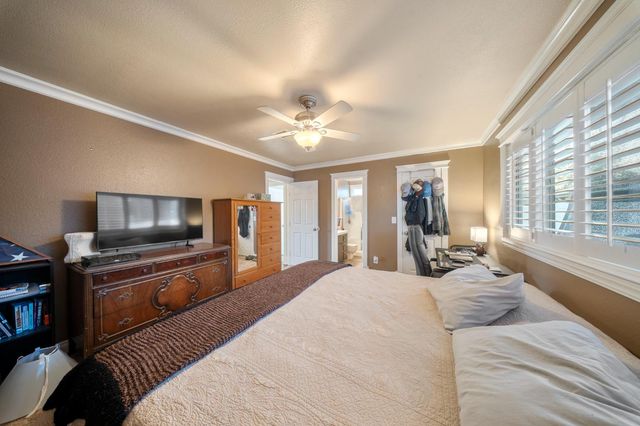 1296 E D St, Oakdale, CA 95361